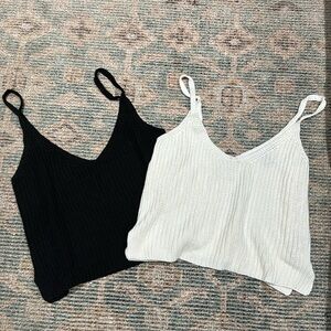 Set of 2 Knitted Tanks (Black & White)
